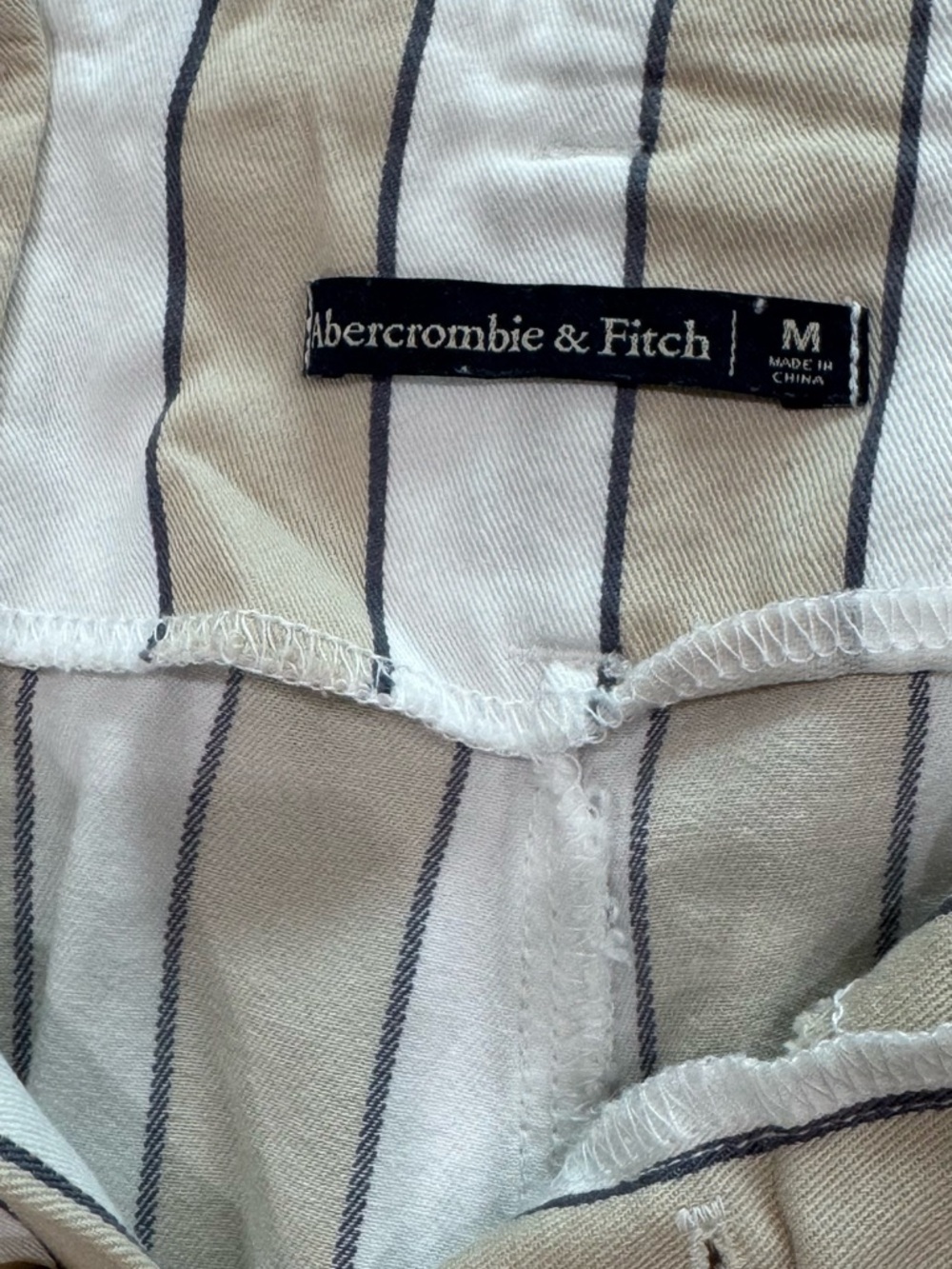 Abercrombie & Fitch Cream Wide-Leg Striped Button-Front Pants - Picture 3 of 8
